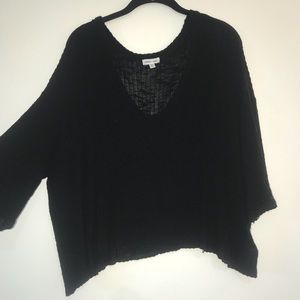 Black slouchy v neck.